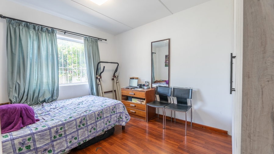 1 Bedroom Property for Sale in Table View Western Cape